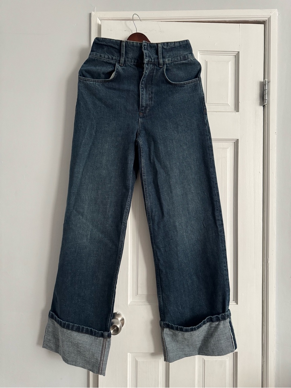 Zara Super High Rise Relaxed Straight Leg Cuffed Jeans NWT Size US 4 EU 36